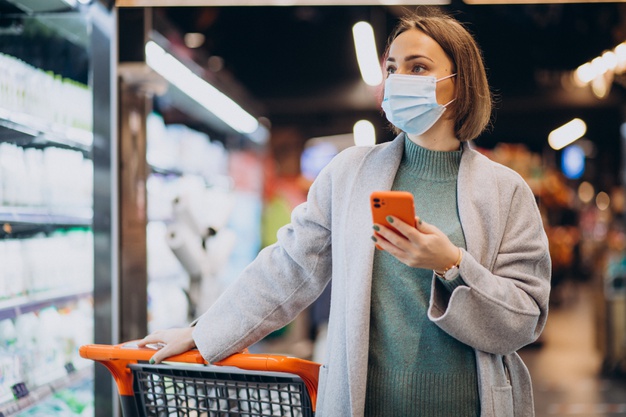 woman-wearing-face-mask-shopping-grocery-store